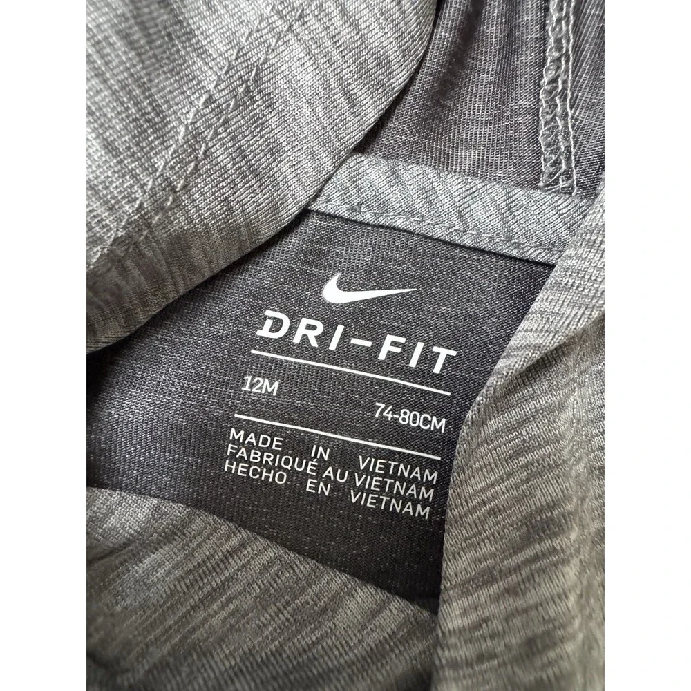 Nike Dri-FIT 12M Gray Pullover Logo Hooded Shirt Long Sleeve Unisex